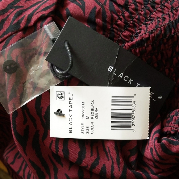 NWOT Beautiful Dress - Picture 4 of 5